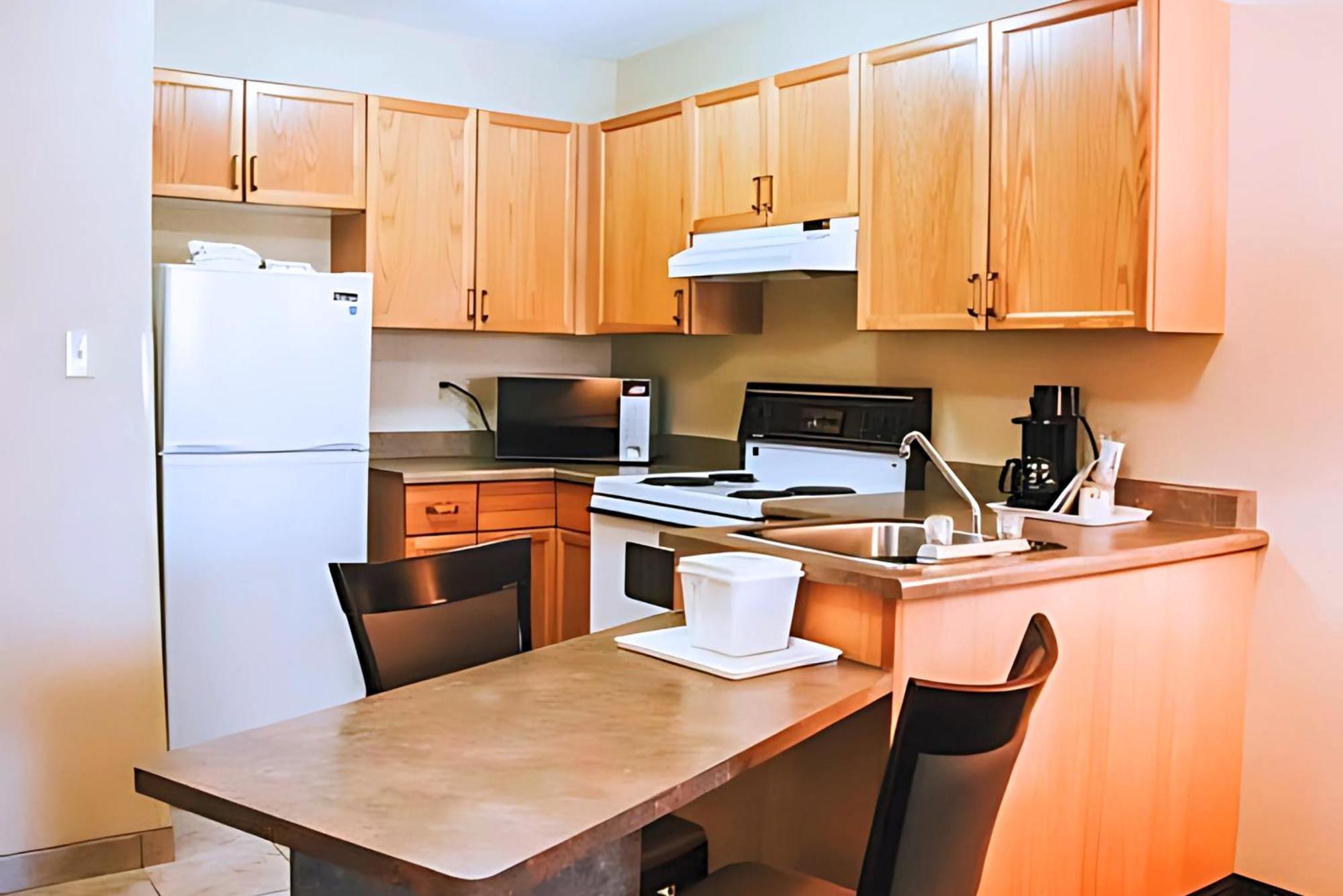 Stony Plain Inn & Suites Exteriér fotografie