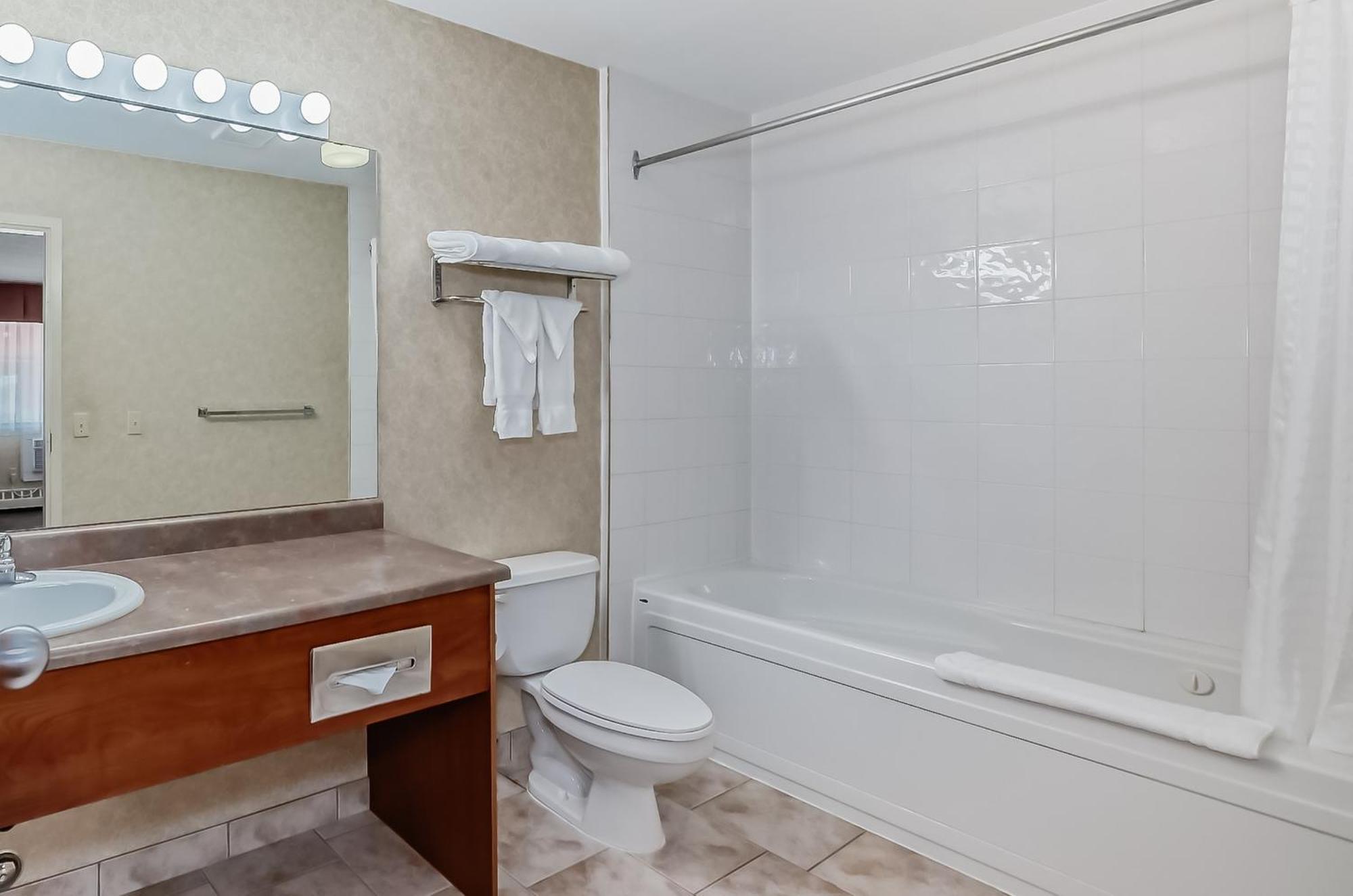 Stony Plain Inn & Suites Exteriér fotografie