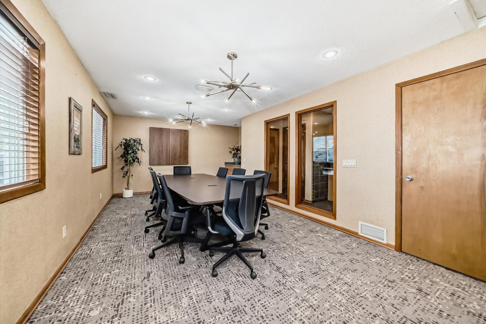 Stony Plain Inn & Suites Exteriér fotografie